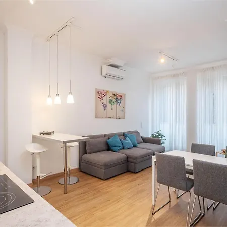 Apartment Stylisch Eingerichtete Mitten In Muenchen! *