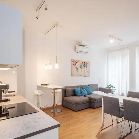 Stylisch Eingerichtete Mitten In Muenchen! Apartment